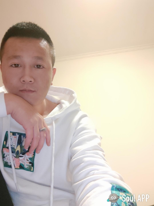 Away的第一张照片--闽清相亲网
