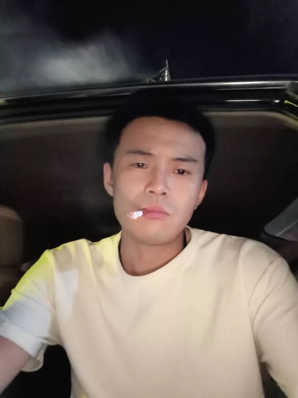 爱睡觉的土拨鼠的第一张照片--闽清相亲网