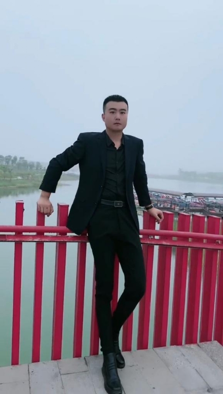 Albert的第一张照片--闽清相亲网