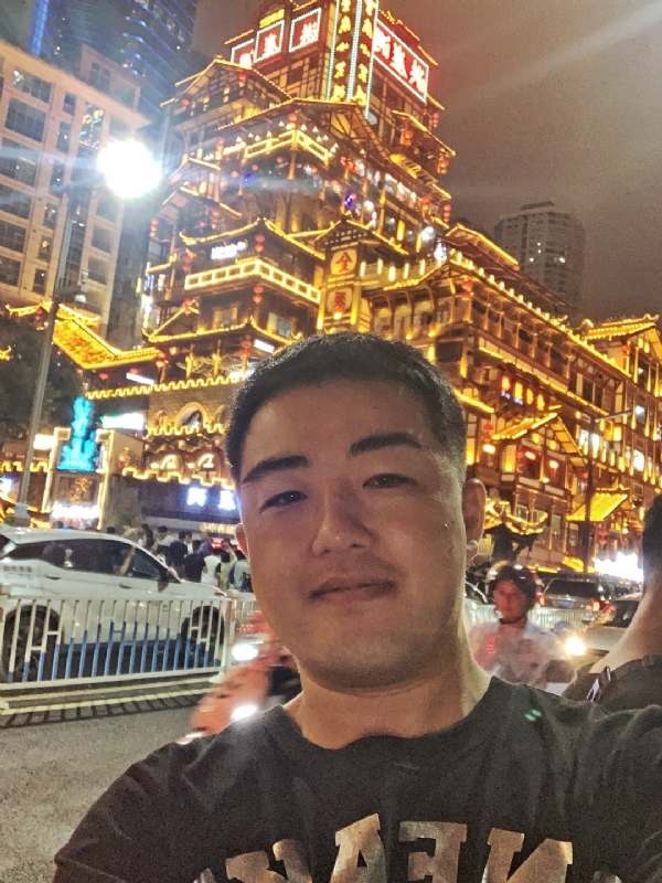 钢铁侠的第一张照片--闽清相亲网