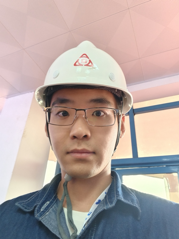 何鹏宇的第二张照片--闽清相亲网
